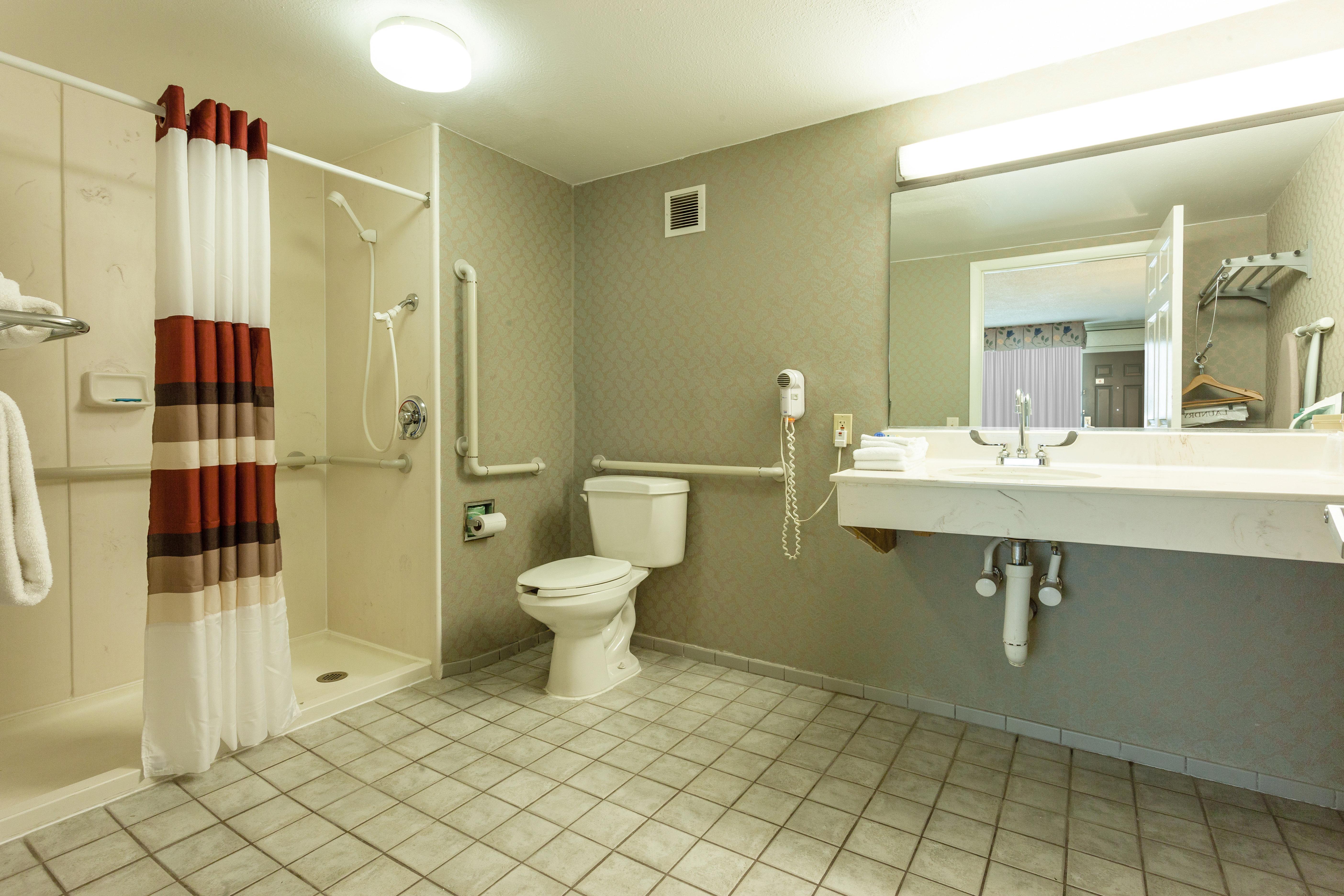 Red Roof Inn & Suites דקלב מראה חיצוני תמונה