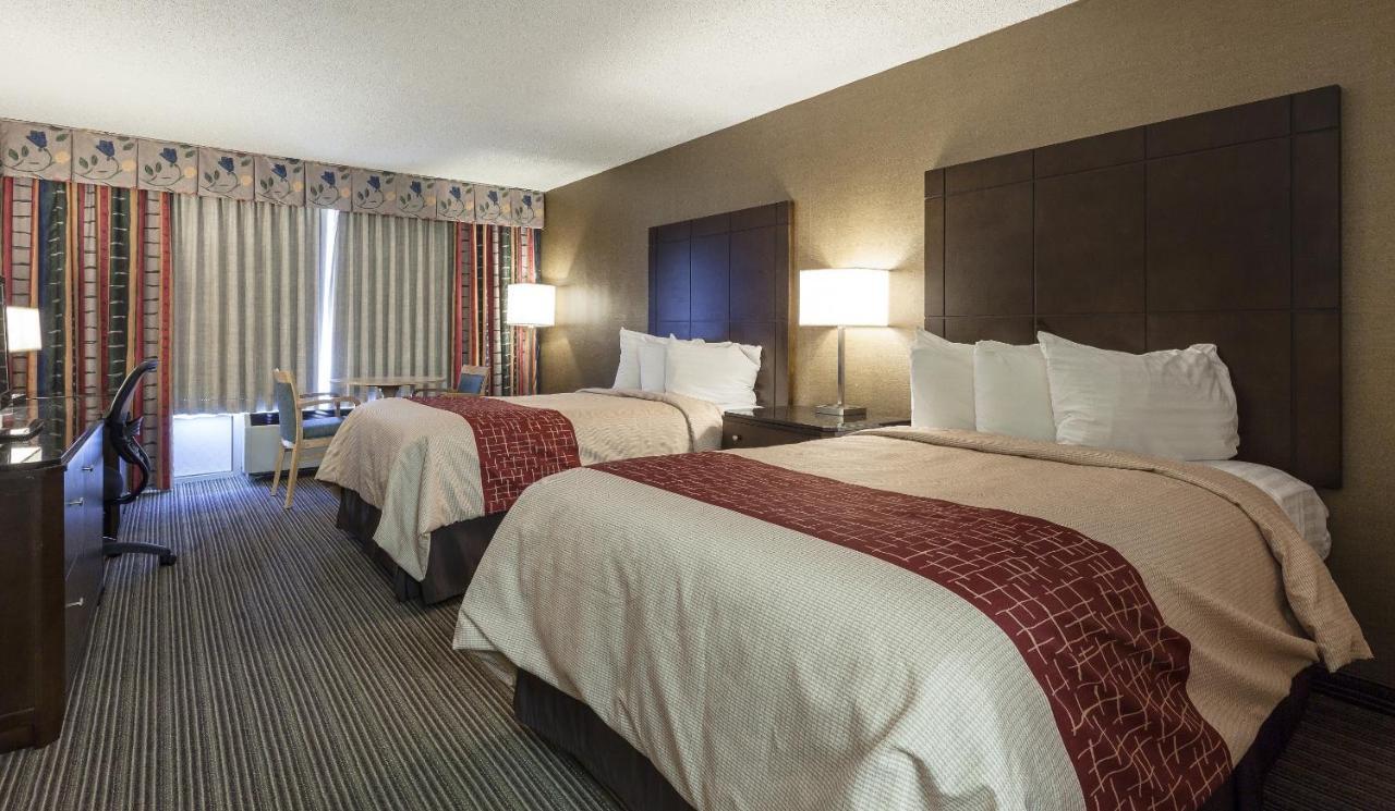 Red Roof Inn & Suites דקלב מראה חיצוני תמונה