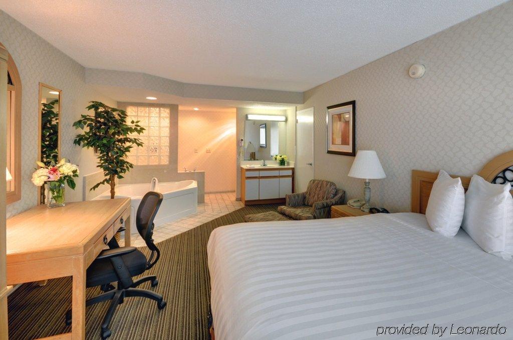Red Roof Inn & Suites דקלב חדר תמונה